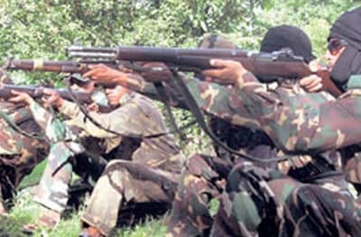 नक्षलविरोधी कारवाईला मोठं यश, जहाल नक्षलवादी नर्मदाक्काला बेड्या