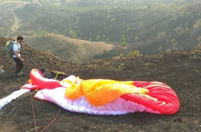 पाचगणीत पॅराग्लायडिंगदरम्यान कोरियन पर्यटकाचा मृत्यू