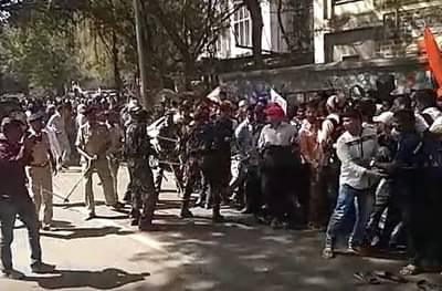 मूकबधीरांच्या मोर्चाला राज ठाकरे आणि सुप्रिया सुळेंची भेट