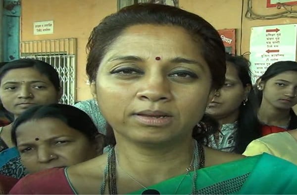 डासांचा उच्छाद भोवला, डेंग्यू झाल्याने सुप्रिया सुळेंना ऐन निवडणूक काळात बेड रेस्ट डासांचा उच्छाद भोवला, डेंग्यू झाल्याने सुप्रिया सुळेंना ऐन निवडणूक काळात बेड रेस्ट