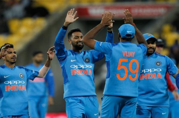 टीम इंडियाच्या जर्सीवर आता OPPO ऐवजी हे नाव दिसणार