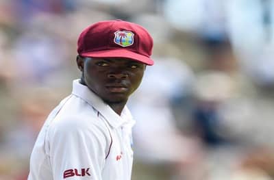 आईच्या निधनाचं वृत्त आलं, तरीही हा खेळाडू मैदानावर दटून राहिला