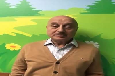 Pulwama Attack : शहीद जवानांसाठी अनुपम खेर यांची कविता