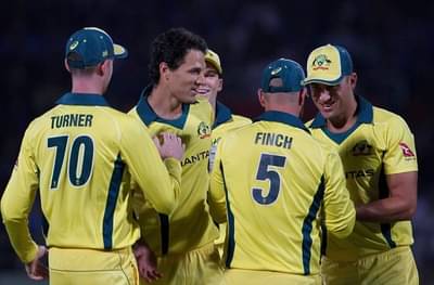 बुमराहने मॅच आणली, उमेश यादवने घालवली!