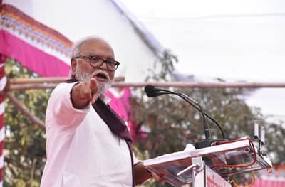 गोमाता म्हणता आणि गोव्यात जाऊन तेच खाता, हे कसले हिंदुत्ववादी?; भुजबळांचा घणाघाती हल्ला