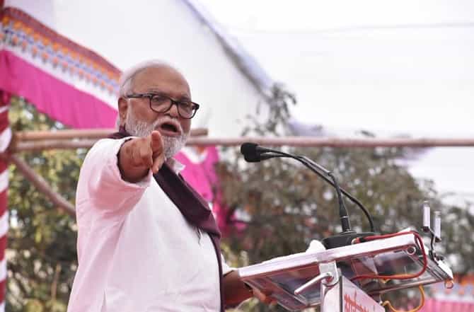 रेशनचा काळाबाजार करणाऱ्यांना दणका, 39 दुकानदारांवर गुन्हे, 87 निलंबित, 48 दुकानांचे परवाने रद्द