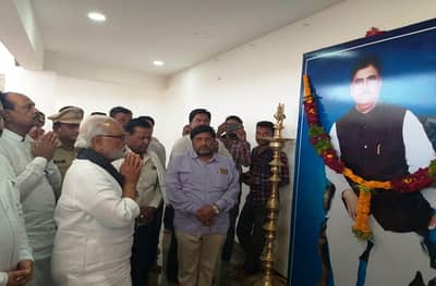 छगन भुजबळ गोपीनाथ गडावर, पंकजा मुंडे म्हणतात...