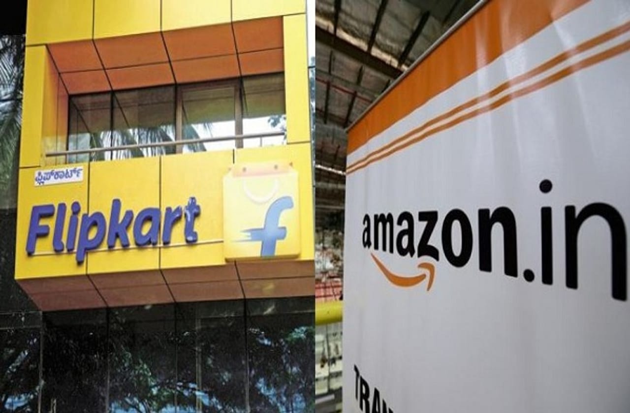 कोरोनाच्या काळात बाहेर जाण्यासाठी परवानगी नसल्याने ऑनलाईन शॉपिंगचं महत्त्व वाढलं आहे. रोज नव्या ऑफर्स आणि डिस्काऊंटसह ऑनलाईन बाजारात मोठा व्यापार सुरू आहे. अ‍ॅमेझॉन (Amazon) आणि फ्लिपकार्ट नेहमीच ग्राहकांसाठी सूट असते. आताही 15 ऑक्टोबरपासून फ्लिपकार्टच्या बिग बिलियन डेजची विक्री सुरू झाली आहे तर 16 ऑक्टोबरपासून अ‍ॅमेझॉन ग्रेट इंडियन फेस्टिव्हल सुरू होईल. यामध्ये आनंदाची बातमी म्हणजे या ऑनलाईन उत्सवाह ग्राहकांसाठी मोठ्या सूट आणि ऑफर्स दिल्या जाणार आहेत. यावेळी काही फोनवर थेट 10 हजारांचं डिस्काऊंट मिळणार आहे. कोणते आहेत ते फोन पाहूयात…
