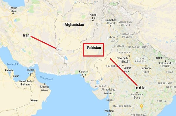 एका बाजूला भारत, तर दुसरीकडून इराणचाही पाकिस्तानला बदला घेण्याचा इशारा एका बाजूला भारत, तर दुसरीकडून इराणचाही पाकिस्तानला बदला घेण्याचा इशारा