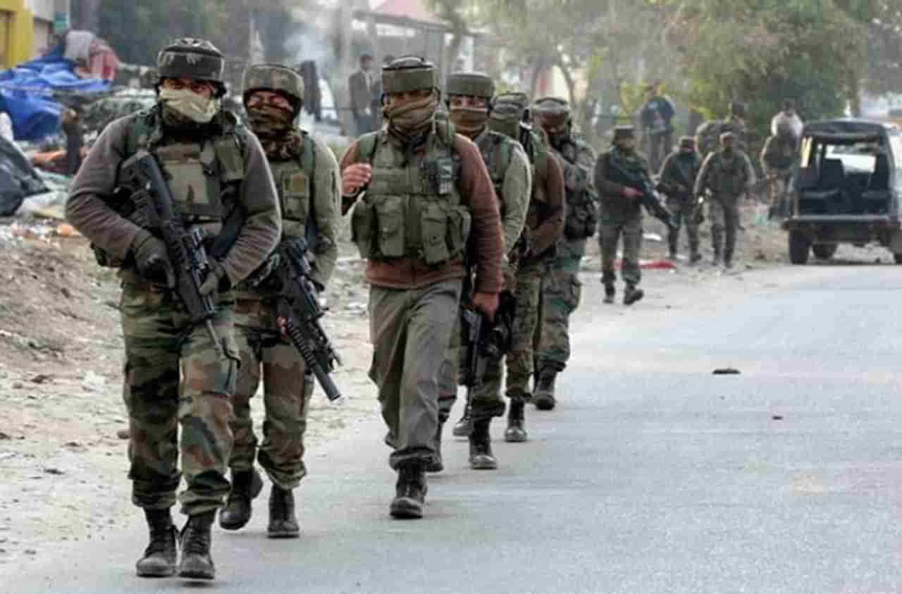 जम्मू-काश्मीरमध्ये दहशतवादी हल्ल्याची भीती, हायअलर्ट जारी