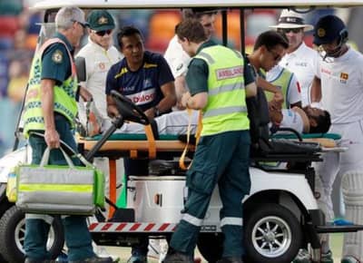 कमिन्सच्या उसळत्या चेंडूवर फलंदाज जागेवरच बेशुद्ध