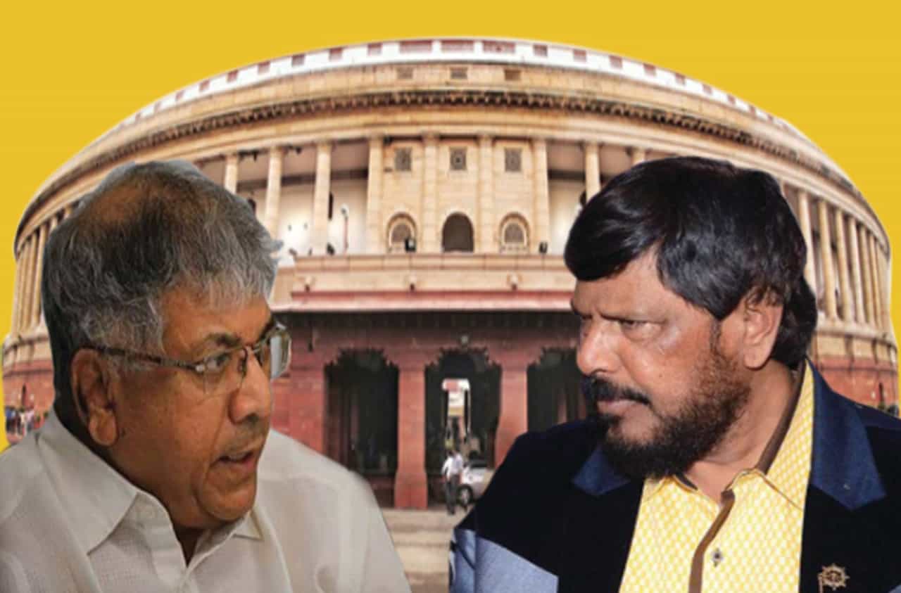 या पाच गोष्टींमुळे प्रकाश आंबेडकर आणि आठवले सोलापूरच्या जागेसाठी ठाम