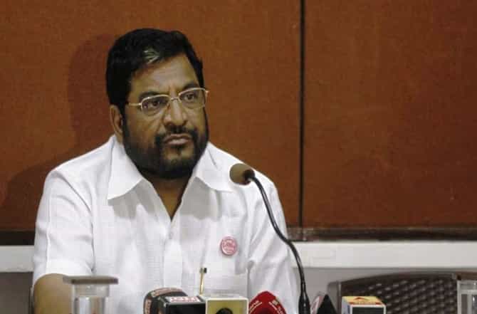 राजू शेट्टी विधानसभा लढवण्याची चिन्हं, जुन्या सहकाऱ्याविरोधात दोन हात करणार?