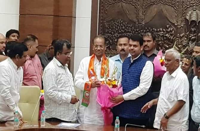 माजी कॅबिनेट मंत्र्याचा शेकडो कार्यकर्त्यांसह भाजपात प्रवेश