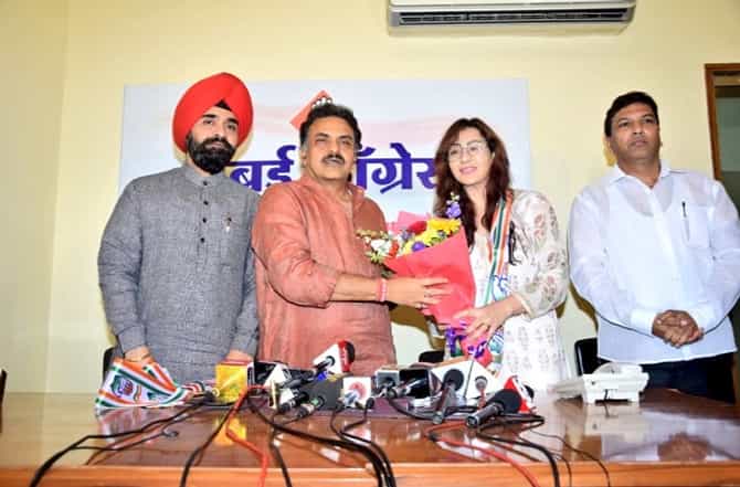 भाभीजी घर में नही, काँग्रेस में है, बिग बॉस फेम शिल्पा शिंदेचा काँग्रेसमध्ये प्रवेश