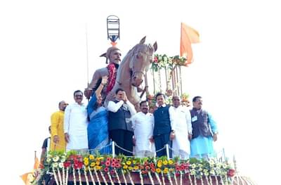 हिंगोलीत शिवरायांच्या 30 फुटी पुतळ्याचं अनावरण