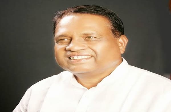 युतीतही बंडाळी, भाऊसाहेब वाकचौरे अपक्ष लढणार