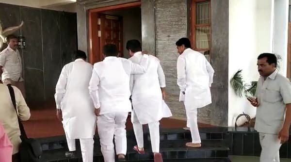 खोतकरांच्या नाराजीचा भाजपला धसका, दानवेंसह सहकारमंत्री भेटीला