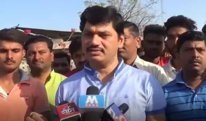 धनंजय मुंडेंच्या बंगल्यावर तीन कोटी खर्च?; मुंडे म्हणतात...