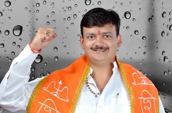 Balu Dhanorkar | महाराष्ट्रात काँग्रेसचा एकमेव खासदार नेमका कसा जिंकला? Balu Dhanorkar | महाराष्ट्रात काँग्रेसचा एकमेव खासदार नेमका कसा जिंकला?