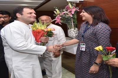 राहुल गांधींसोबत चर्चा, प्रिया दत्त यांचा निर्णय बदलला?