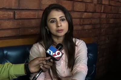 सीएए हा काळा कायदा म्हणून इतिहास नोंद करेल : उर्मिला मातोंडकर