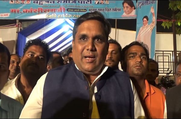 बसपाही मैदानात, राज्यातल्या सर्व जागा स्वबळावर लढणार बसपाही मैदानात, राज्यातल्या सर्व जागा स्वबळावर लढणार