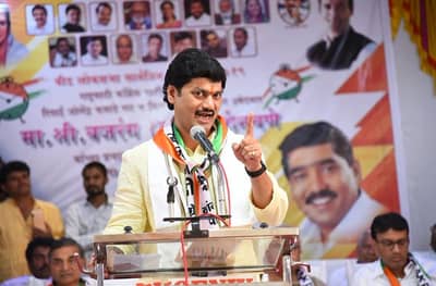 बीडमध्ये गटबाजीने धनंजय मुंडेंची डोकेदुखी, राष्ट्रवादी बॅकफूटवर?