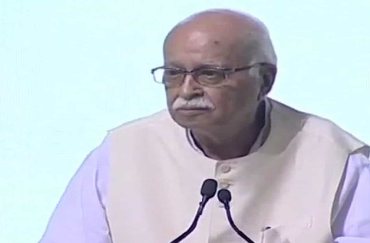 पहिल्या यादीतून अडवाणींना डच्चू, गांधीनगरमधून या बड्या नेत्याला संधी