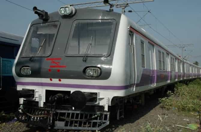 सोमवारपासून पुणे लोकलला हिरवा झेंडा, पहिली ट्रेन लोणावळ्यासाठी रवाना होणार
