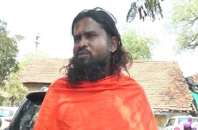 सोलापुरातील उमेदवार महास्वामींची संपत्ती केवळ 9 रुपये, मात्र कर्ज तब्बल...