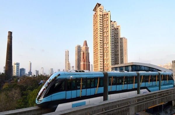 अनलॉकनंतर 7 महिन्यांनी मोनोरेल पुन्हा एकदा मुंबईकरांच्या सेवेत अनलॉकनंतर 7 महिन्यांनी मोनोरेल पुन्हा एकदा मुंबईकरांच्या सेवेत