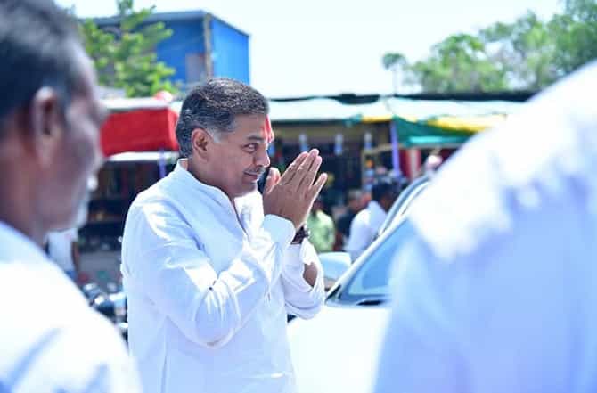 राष्ट्रवादीच्या उस्मानाबादच्या उमेदवाराचं उत्पन्न 56 टक्क्यांनी वाढलं, कमाईचा स्रोत - शेती