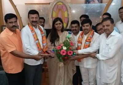 बीडमध्ये मेटेंना मोठा धक्का, शिवसंग्रामचे दोन झेडपी सदस्य भाजपात