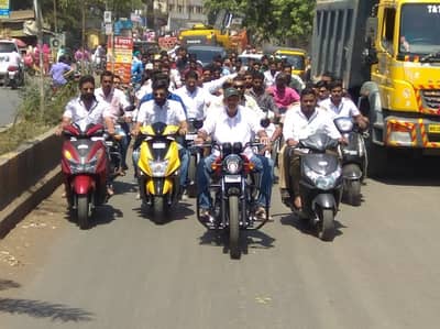 खासदार उदयनराजे भोसलेंची साताऱ्यात बुलेटवारी