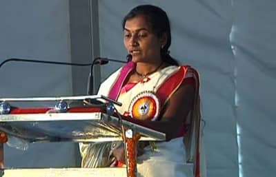 साहित्य संमेलनात ज्यांनी भाषण गाजवलं, त्या वैशली येडे लोकसभेच्या रिंगणात?