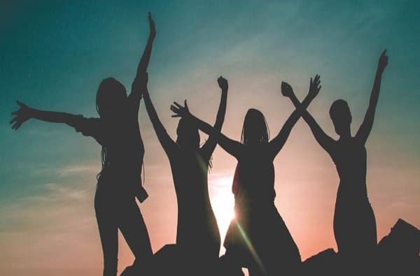 International Women’s Day 2021 | महिला दिनाचा उत्साह, सर्वपक्षीय नेत्यांकडून शुभेच्छांचा वर्षाव