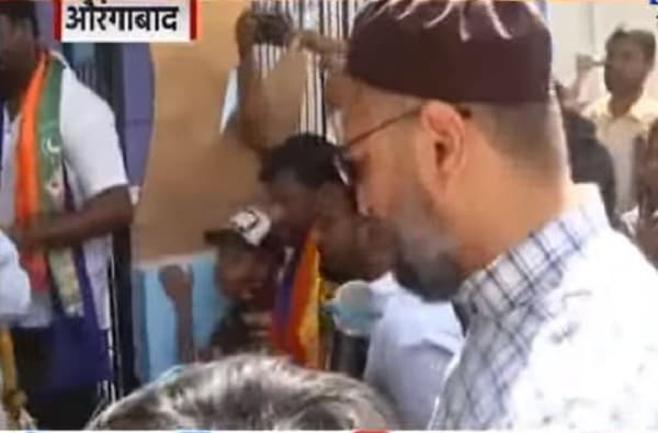 खरंच असदुद्दीन ओवेसींनी बुद्धविहारात जाणे टाळले का?