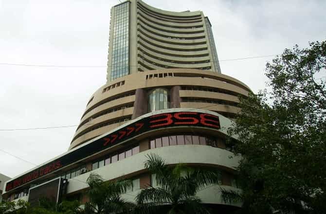 या सरकारी बँकांच्या शेअर्समध्ये प्रचंड वाढ, 52 आठवड्यांच्या उच्चांकी पातळीवर