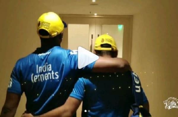 IPL 2019: ड्वेन ब्रावोच्या हातात बॅट-बॉल सोडून वस्तरा-कात्री