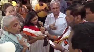 पाणीच नाही, मग मत का देऊ? पुणेकरांच्या प्रश्नाने बापटांच्या तोंडचं पाणी पळालं!