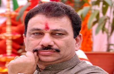 राष्ट्रवादीचे माळशिरसचे विद्यमान आमदार हनुमंतराव डोळस यांचं निधन