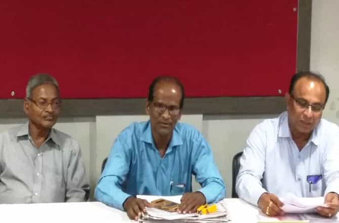रत्नागिरी-सिंधुदुर्गातल्या उमेदवाराचा 100 रुपयांच्या बाँडवर जाहीरनामा
