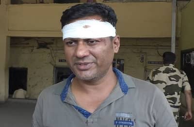 लोकलमध्ये चढण्यावरुन प्रवाशाला मारहाण, कपाळावर तीन टाके