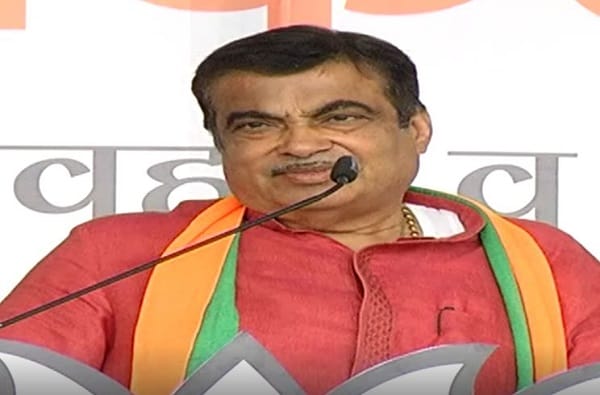 सुशीलकुमार आणि विलासरावांनी महाराष्ट्राचा बँड बाजा वाजवला : गडकरी सुशीलकुमार आणि विलासरावांनी महाराष्ट्राचा बँड बाजा वाजवला : गडकरी