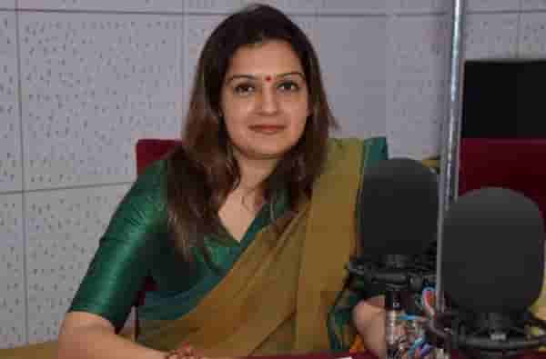 भाजपची सत्ता नसलेल्या राज्यातील नागरिकांना मोफत कोरोना लस नाही का? शिवसेनेचा सवाल