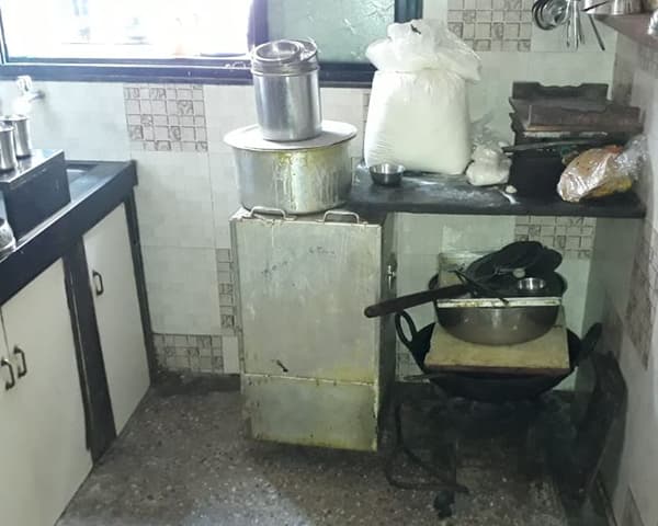 पुण्यात गॅस सिलेंडर लीकेज झाल्याने आग, आई-मुलगा होरपळले