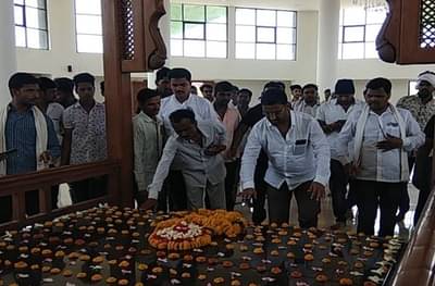 आणखी एका चुलत भावाने पंकजा मुंडेंची साथ सोडली!