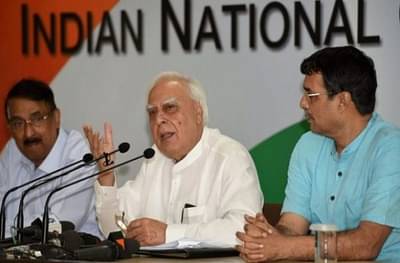 कमिशनवर जुन्या नोटा बदलवण्याचा धंदा सुरु, काँग्रेसकडून स्टिंग सादर करत दावा