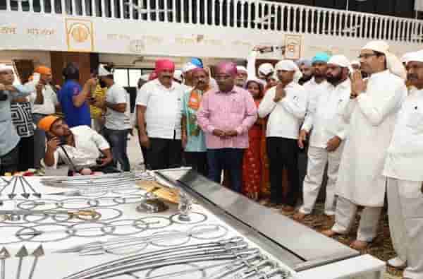 वसई विरारमधील गुंडगिरी हद्दपार करा, फादरवाडीत उद्धव ठाकरेंची गर्जना